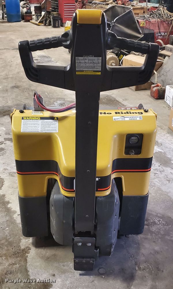 image for item GB9824 Caterpillar NPP pallet jack