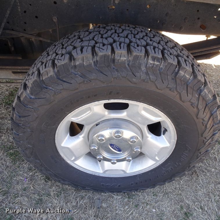 image for item GC9184 2015 Ford F250 Super Duty Crew Cab pickup truck