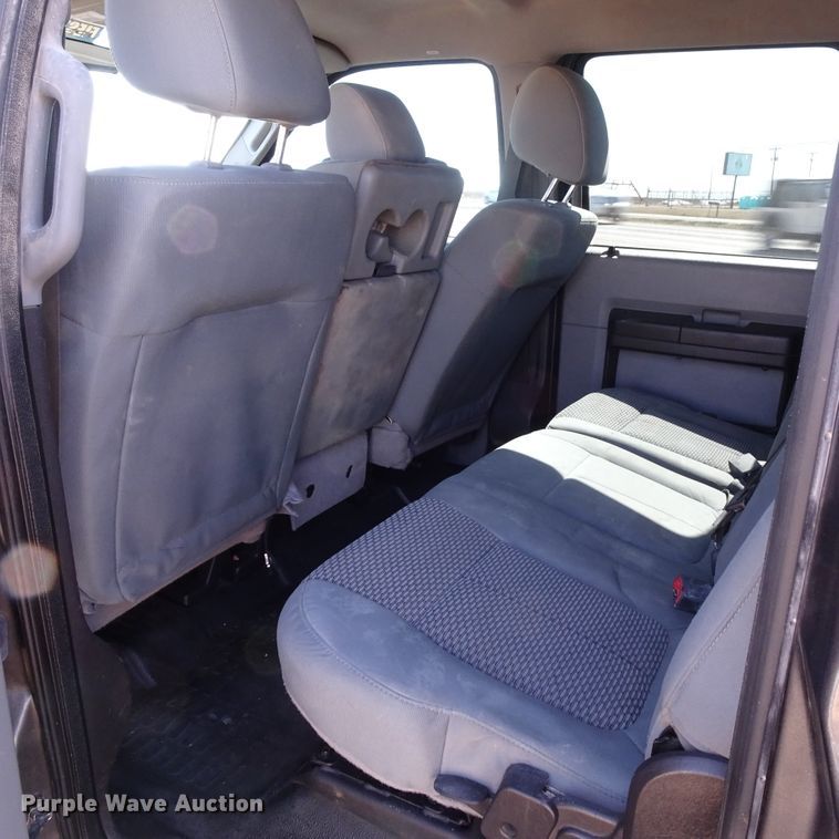 image for item GC9184 2015 Ford F250 Super Duty Crew Cab pickup truck