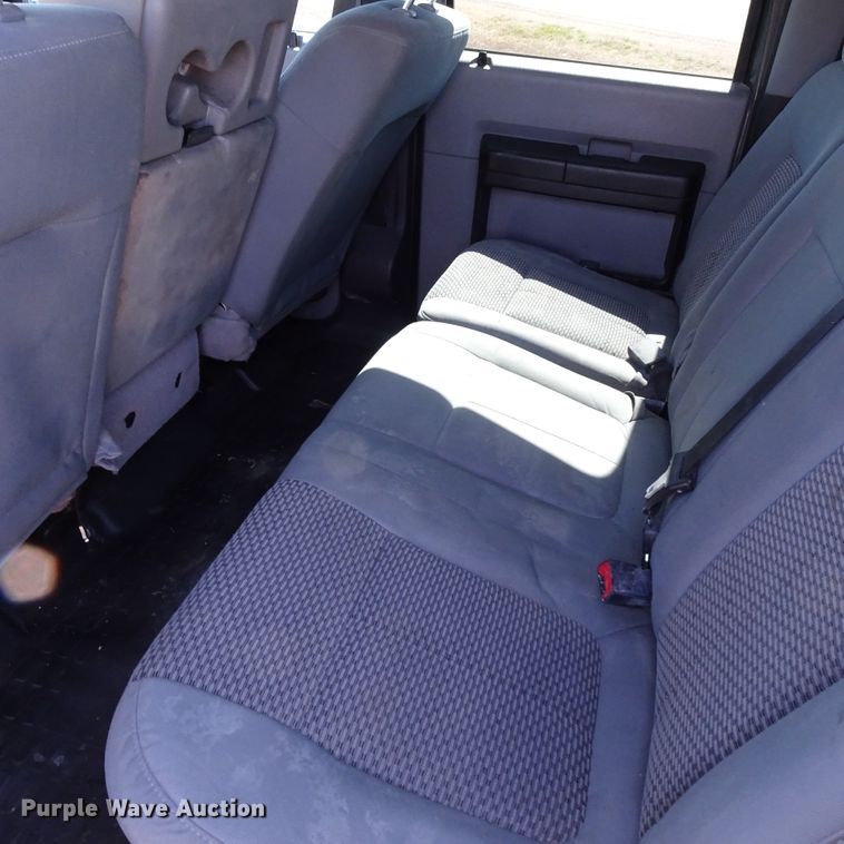 image for item GC9184 2015 Ford F250 Super Duty Crew Cab pickup truck