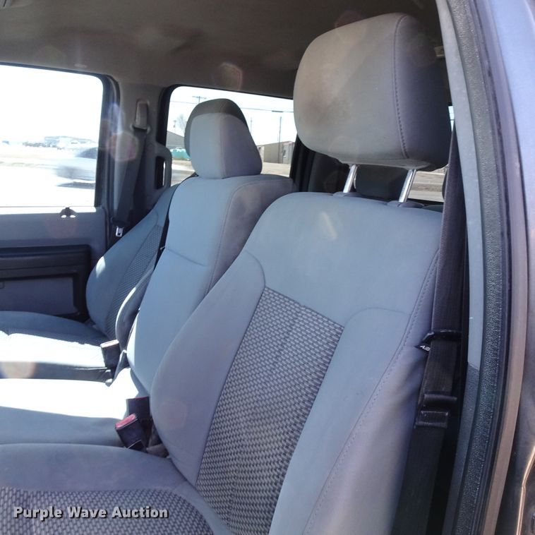 image for item GC9184 2015 Ford F250 Super Duty Crew Cab pickup truck