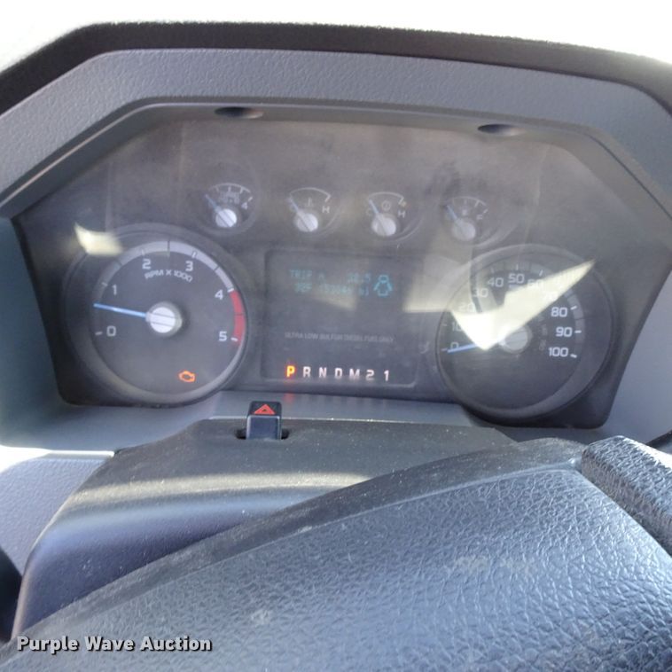 image for item GC9184 2015 Ford F250 Super Duty Crew Cab pickup truck