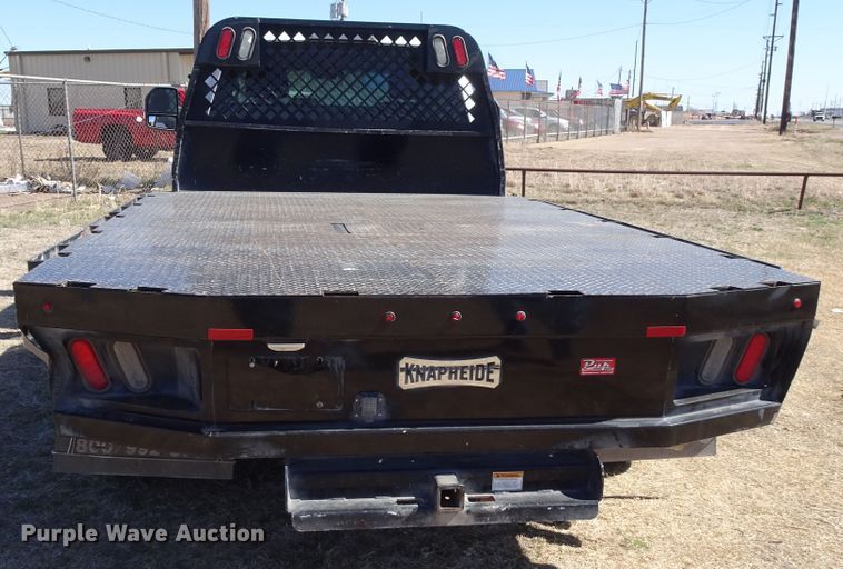 image for item GC9185 2017 Ford F350 Super Duty flatbed pickup truck