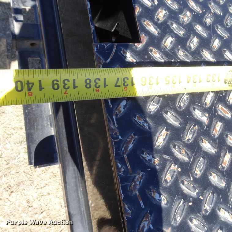 image for item GC9185 2017 Ford F350 Super Duty flatbed pickup truck