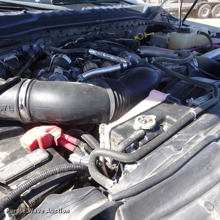 image for item GC9185 2017 Ford F350 Super Duty flatbed pickup truck