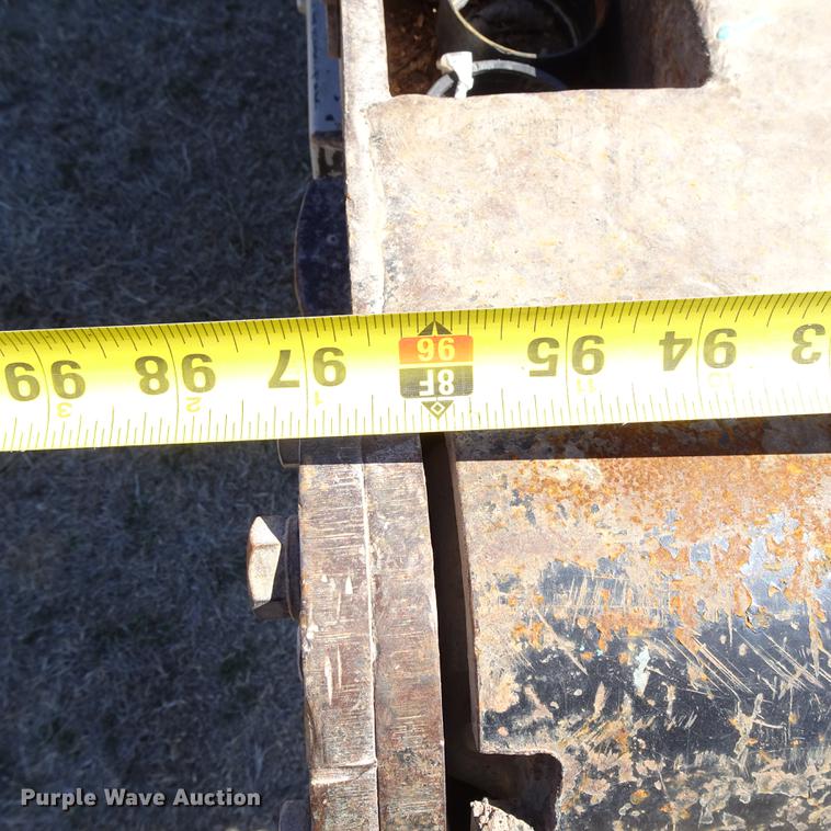 image for item GC9186 2015 Ford F450 Super Duty Crew Cab winch truck