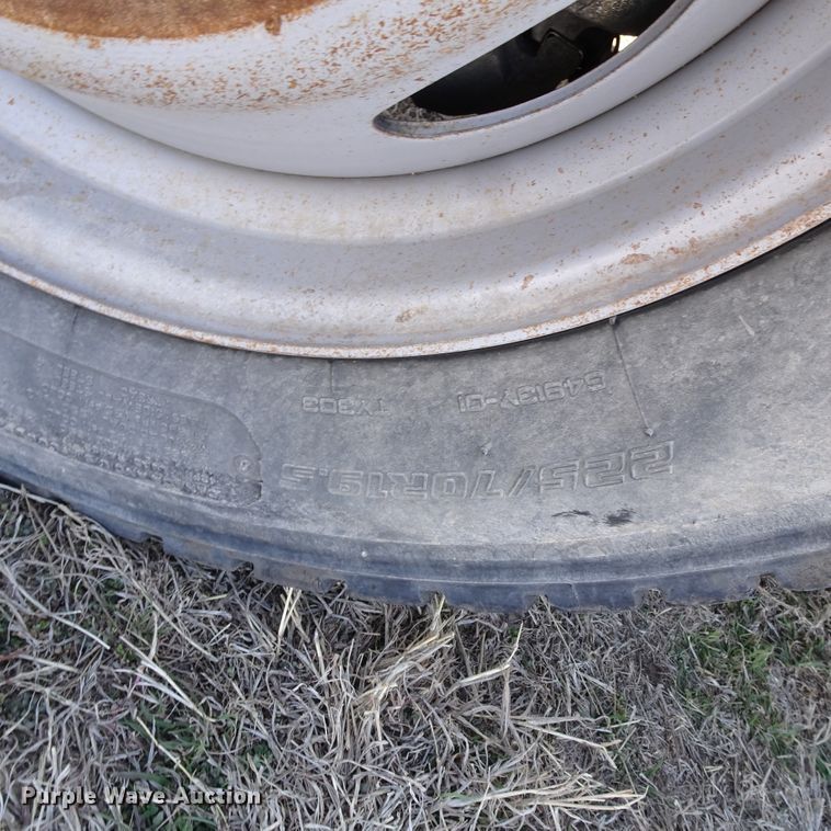 image for item GC9186 2015 Ford F450 Super Duty Crew Cab winch truck