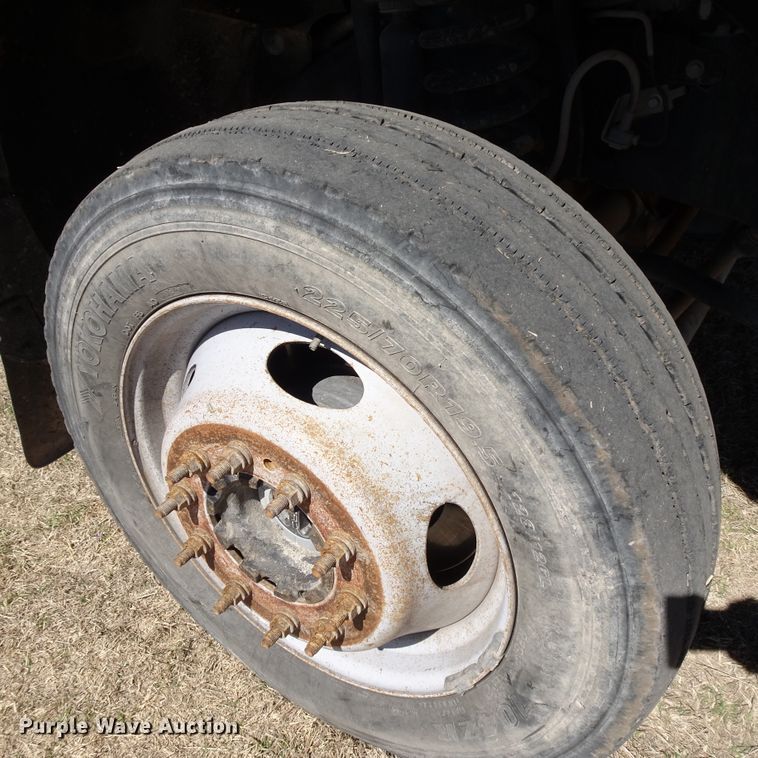 image for item GC9186 2015 Ford F450 Super Duty Crew Cab winch truck