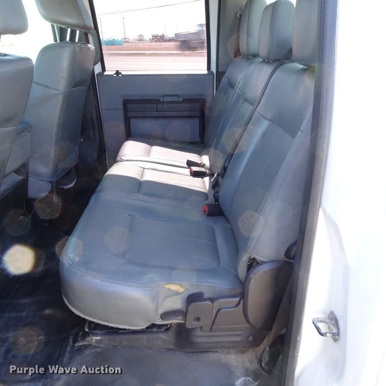 image for item GC9186 2015 Ford F450 Super Duty Crew Cab winch truck