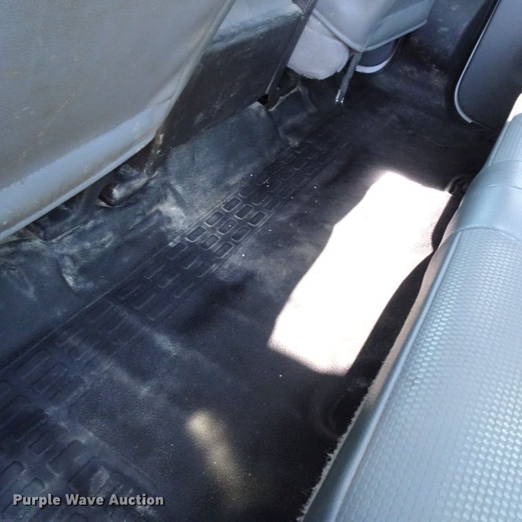 image for item GC9186 2015 Ford F450 Super Duty Crew Cab winch truck