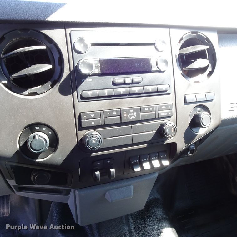 image for item GC9186 2015 Ford F450 Super Duty Crew Cab winch truck