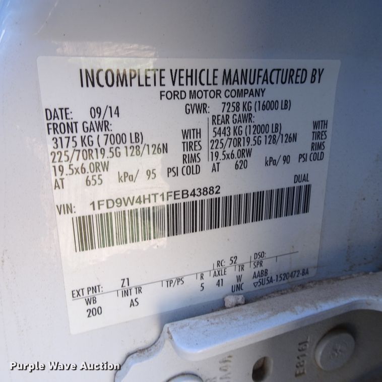 image for item GC9186 2015 Ford F450 Super Duty Crew Cab winch truck