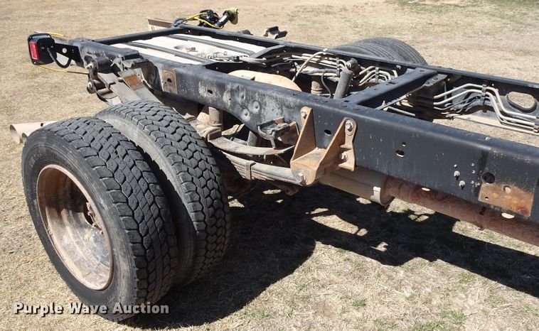 image for item GC9187 2010 Ford F450 Super Duty truck cab and chassis