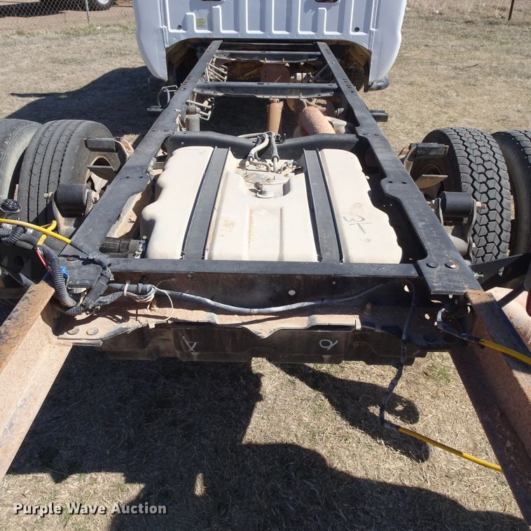 image for item GC9187 2010 Ford F450 Super Duty truck cab and chassis