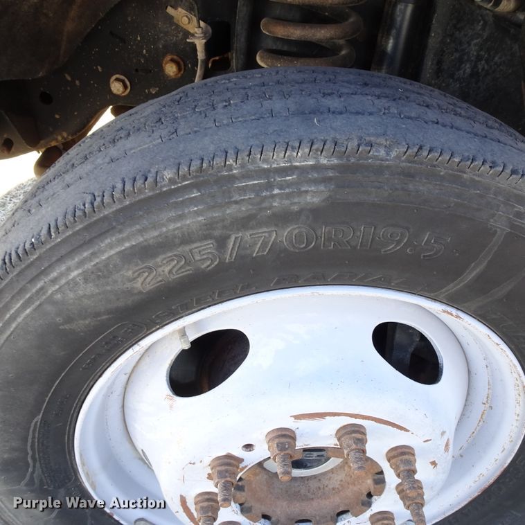 image for item GC9187 2010 Ford F450 Super Duty truck cab and chassis