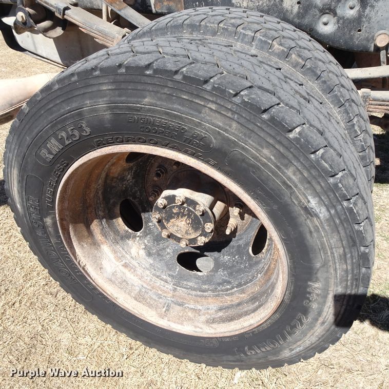 image for item GC9187 2010 Ford F450 Super Duty truck cab and chassis