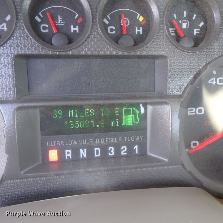 image for item GC9187 2010 Ford F450 Super Duty truck cab and chassis