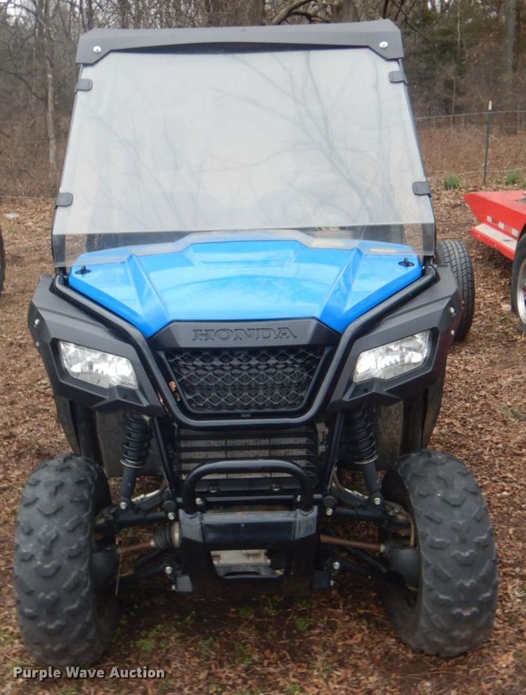 image for item GD9044 2016 Honda Pioneer utility vehicle