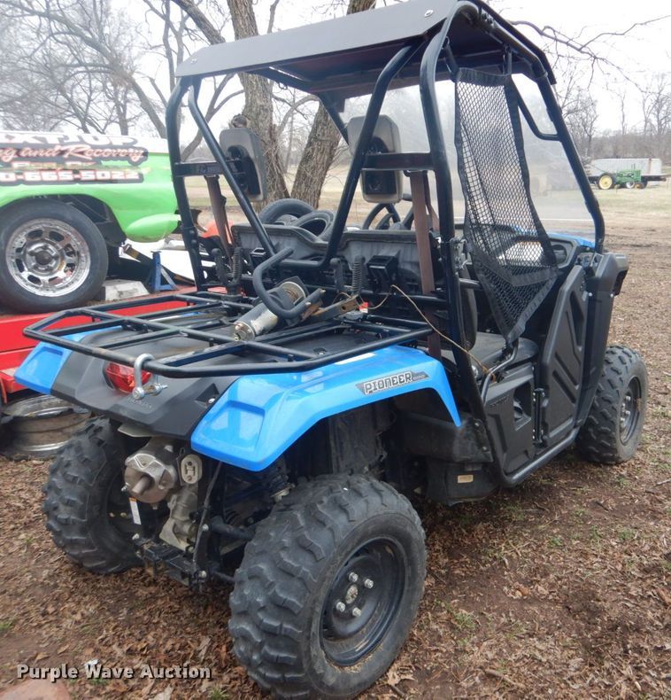image for item GD9044 2016 Honda Pioneer utility vehicle
