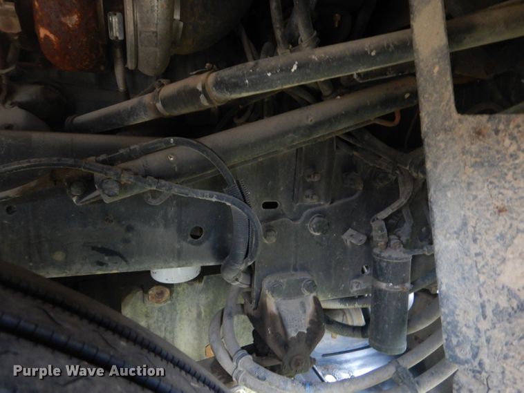 image for item GD9049 1993 Freightliner FLA flatbed truck