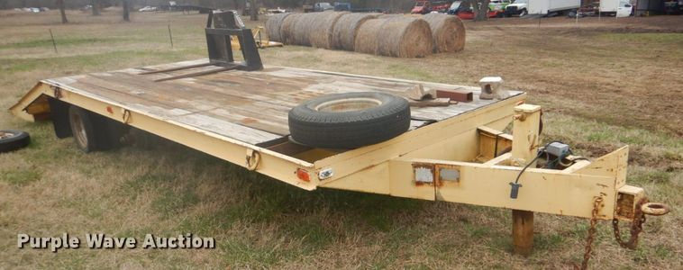 image for item GD9052 1988 Belshe T-9 equipment trailer