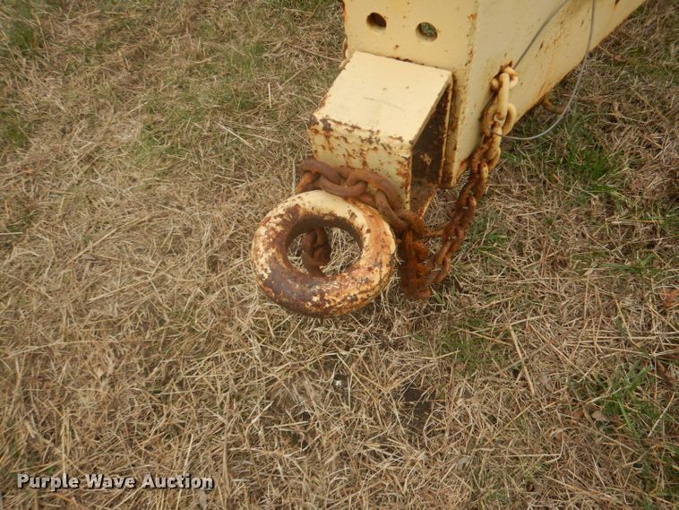 image for item GD9052 1988 Belshe T-9 equipment trailer