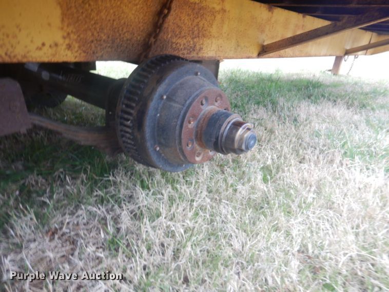 image for item GD9052 1988 Belshe T-9 equipment trailer