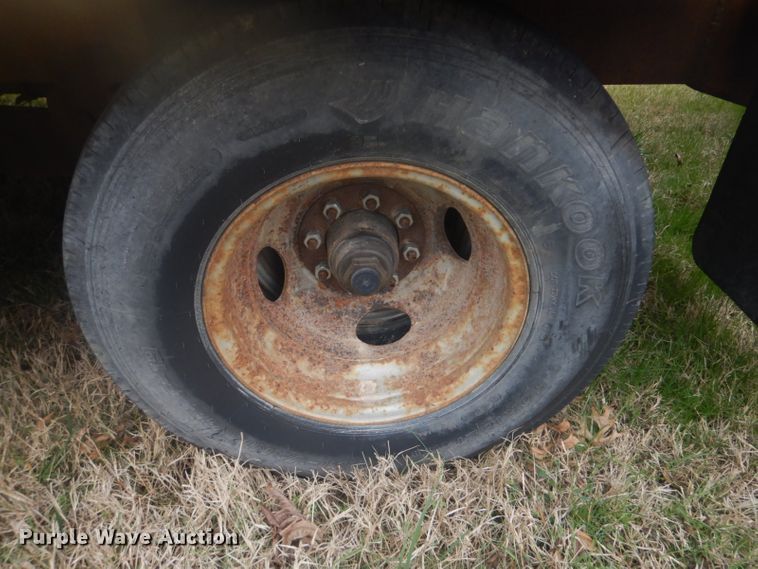 image for item GD9052 1988 Belshe T-9 equipment trailer