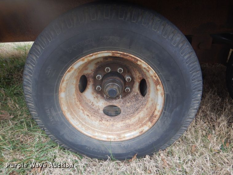 image for item GD9052 1988 Belshe T-9 equipment trailer