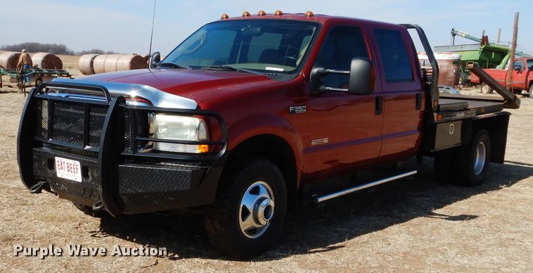 image for item GE9179 2003 Ford F350 Super Duty bale bed pickup truck