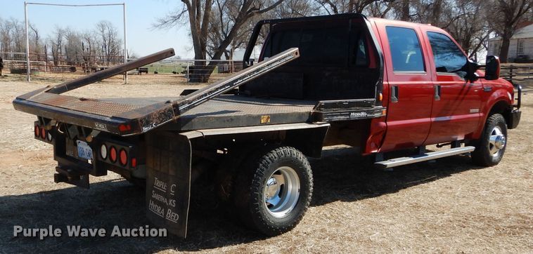 image for item GE9179 2003 Ford F350 Super Duty bale bed pickup truck