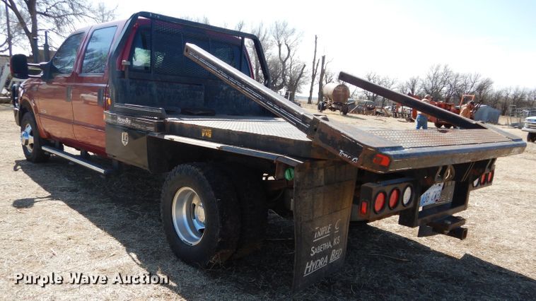 image for item GE9179 2003 Ford F350 Super Duty bale bed pickup truck