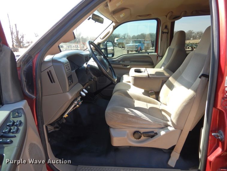 image for item GE9179 2003 Ford F350 Super Duty bale bed pickup truck