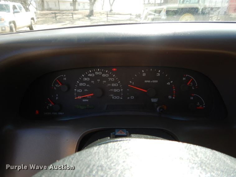 image for item GE9179 2003 Ford F350 Super Duty bale bed pickup truck