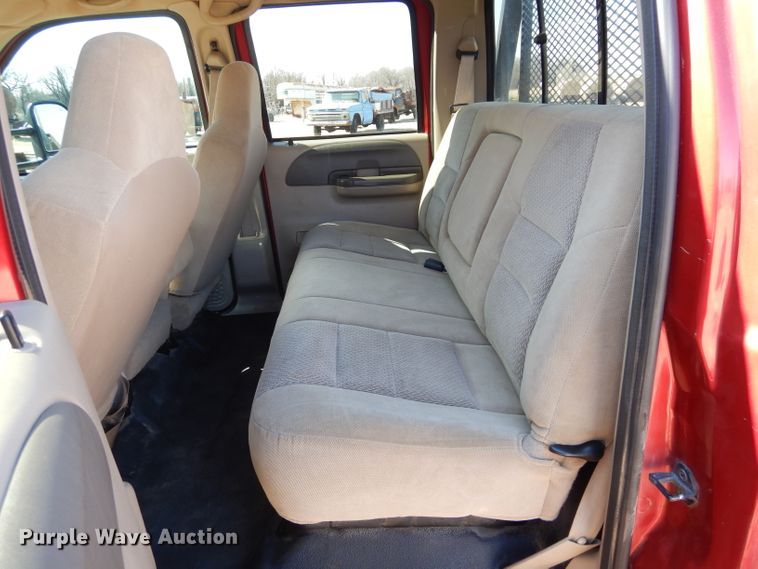 image for item GE9179 2003 Ford F350 Super Duty bale bed pickup truck