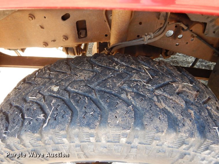 image for item GE9179 2003 Ford F350 Super Duty bale bed pickup truck