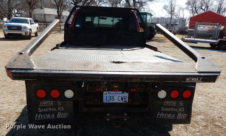 image for item GE9179 2003 Ford F350 Super Duty bale bed pickup truck