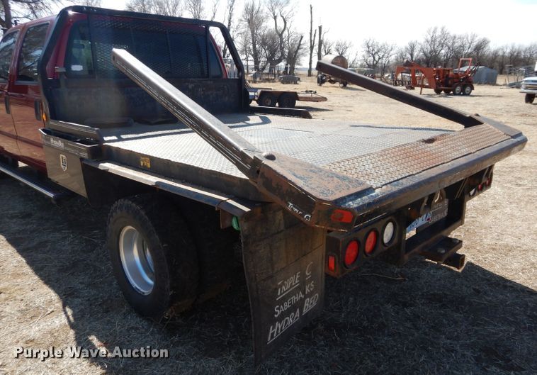 image for item GE9179 2003 Ford F350 Super Duty bale bed pickup truck