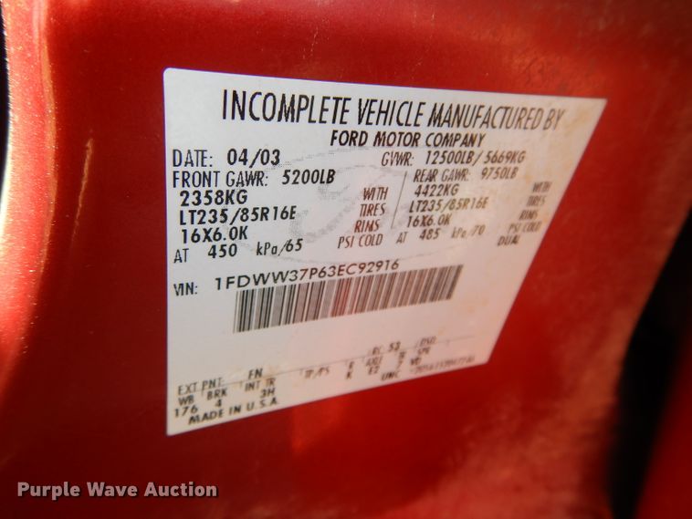 image for item GE9179 2003 Ford F350 Super Duty bale bed pickup truck