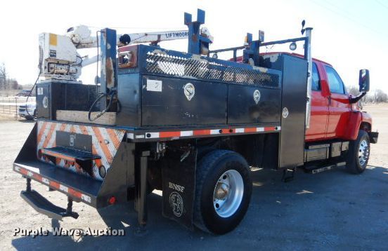 image for item GF9080 2004 Chevrolet C7500 Crew Cab utility truck