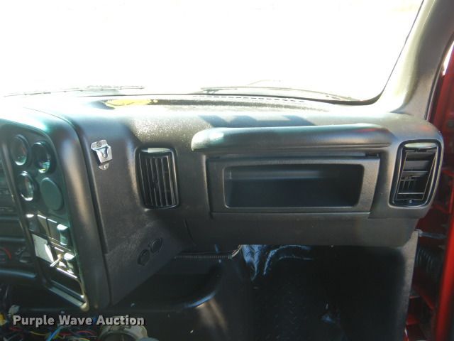 image for item GF9080 2004 Chevrolet C7500 Crew Cab utility truck