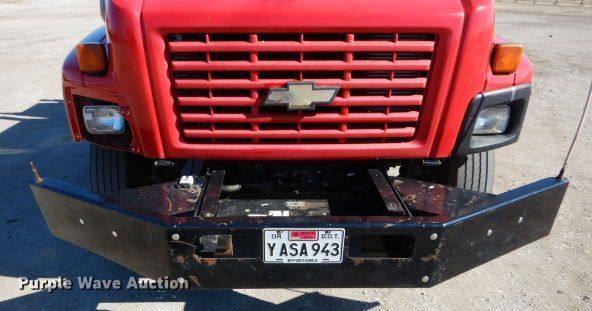 image for item GF9080 2004 Chevrolet C7500 Crew Cab utility truck