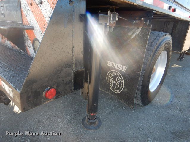 image for item GF9080 2004 Chevrolet C7500 Crew Cab utility truck