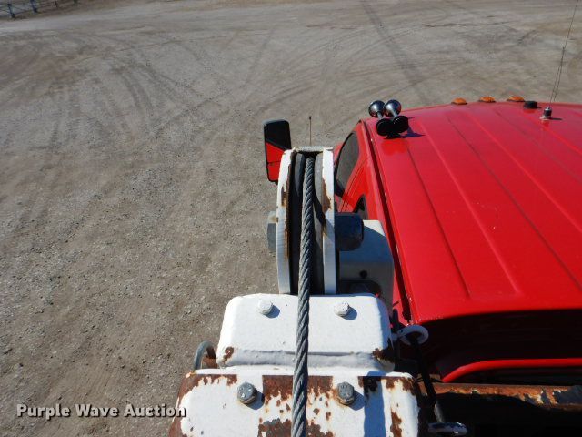 image for item GF9080 2004 Chevrolet C7500 Crew Cab utility truck