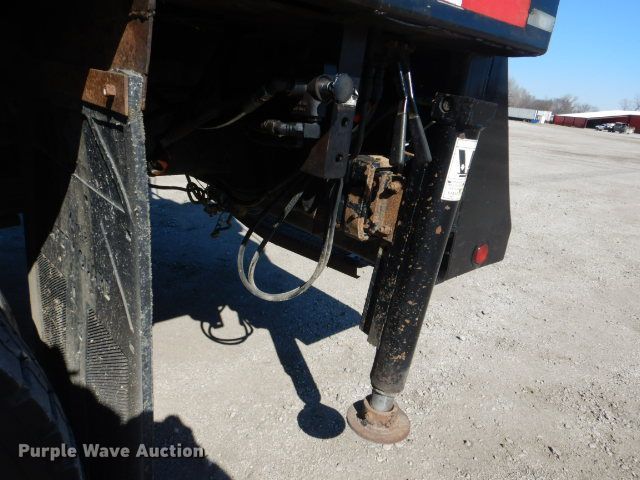 image for item GF9080 2004 Chevrolet C7500 Crew Cab utility truck