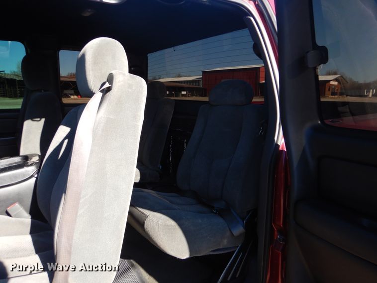 image for item GF9095 2004 Chevrolet Silverado 1500 Ext. Cab pickup truck