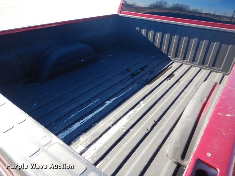 image for item GF9095 2004 Chevrolet Silverado 1500 Ext. Cab pickup truck