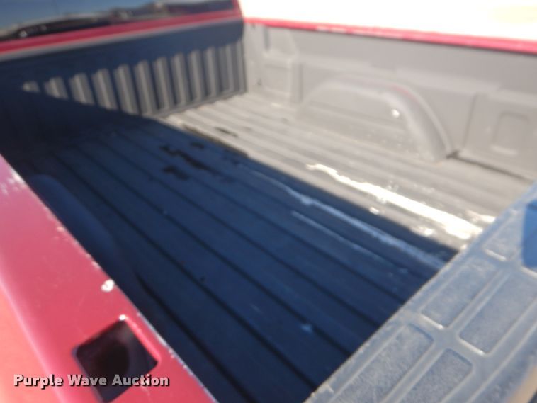 image for item GF9095 2004 Chevrolet Silverado 1500 Ext. Cab pickup truck