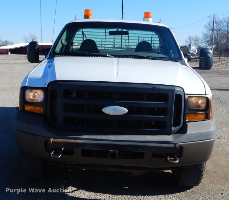 image for item GF9096 2006 Ford F250 Super Duty pickup truck