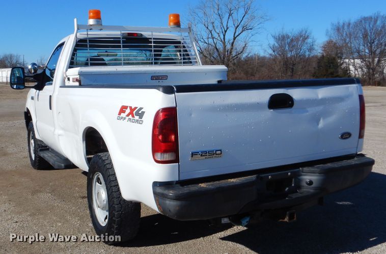 image for item GF9096 2006 Ford F250 Super Duty pickup truck